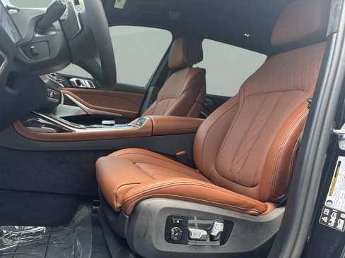 New 2026 BMW X7 M60i image 22
