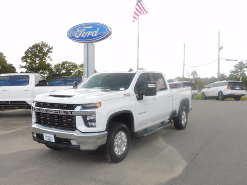 Used 2023 Chevrolet Silverado 2500 LT w/ Convenience Package image 2