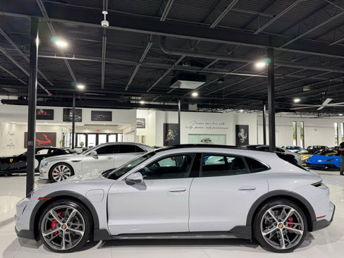 Used 2024 Porsche Taycan 4S image 4