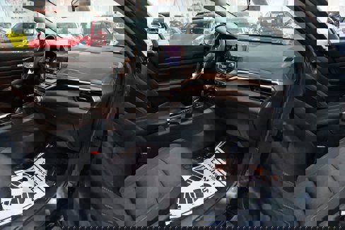 Used 2025 Nissan Altima 2.5 SV image 30