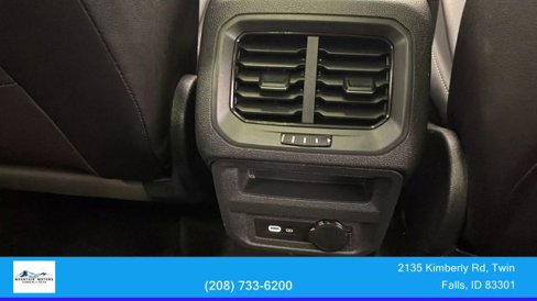 Used 2022 Volkswagen Tiguan SE R-Line image 41