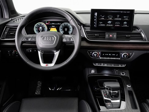 Used 2024 Audi Q5 e Premium Plus image 15