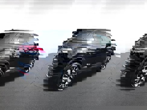 Used 2025 Volkswagen Atlas Cross Sport SE image 15