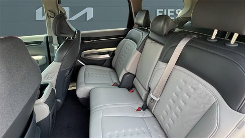 New 2026 Kia EV9 Wind image 15