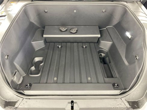 New 2025 Chevrolet Silverado EV LT image 30