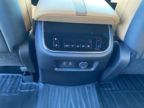 New 2026 Nissan Armada SL image 23