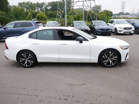 Certified 2024 Volvo S60 B5 Plus image 8