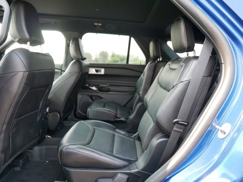 Used 2023 Ford Explorer ST w/ Technology Package image 12