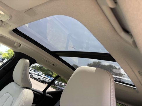 New 2026 Volvo XC40 B5 Ultra w/ Protection Package Premier image 25