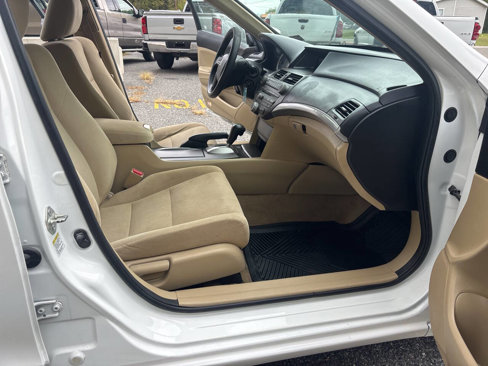 Used 2012 Honda Accord LX image 26