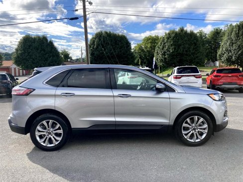 Used 2024 Ford Edge Titanium image 5