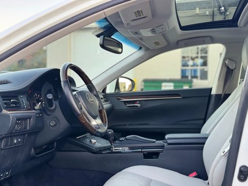 Used 2015 Lexus ES 350 image 23
