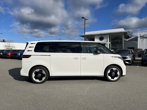 New 2025 Volkswagen ID. Buzz Pro S image 2