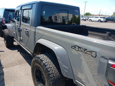 Used 2020 Jeep Gladiator Overland image 4