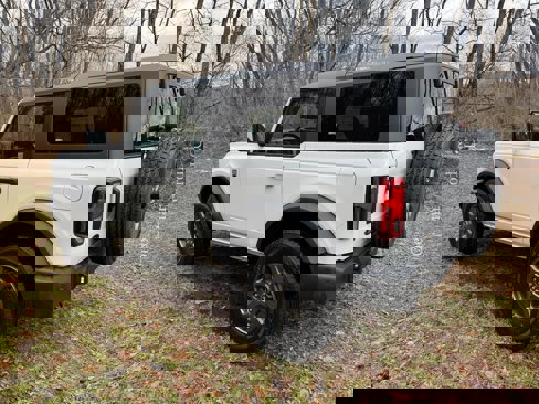 New 2024 Ford Bronco Big Bend image 3