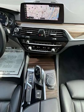 Used 2019 BMW 540i xDrive w/ M Sport Package image 18