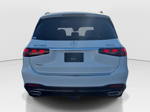 New 2026 Mercedes-Benz GLS 580 4MATIC image 6