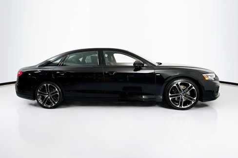 New 2025 Audi A8 L 3.0T image 4