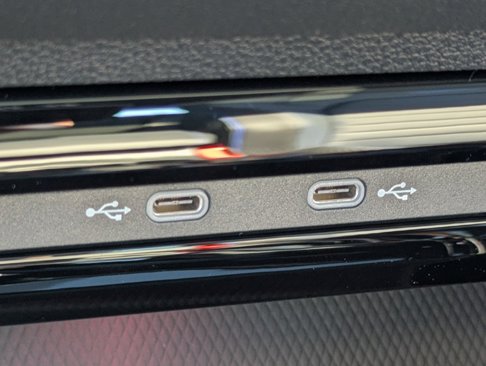 New 2025 Volkswagen Golf image 25