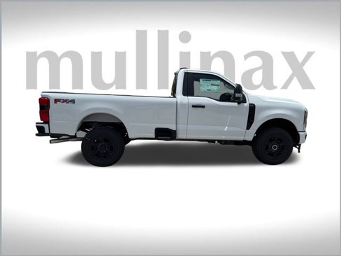 New 2025 Ford F350 4x4 Regular Cab Super Duty image 14