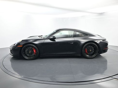 Certified 2024 Porsche 911 Carrera GTS image 2