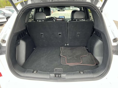 Used 2023 Ford Escape ST-Line image 11