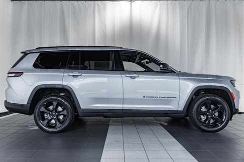 New 2025 Jeep Grand Cherokee L Limited w/ Luxury Tech Group II image 3