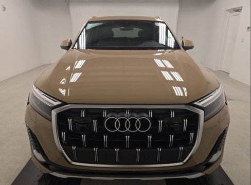 Used 2025 Audi Q7 3.0T Premium Plus image 2