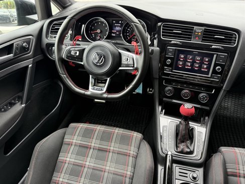 Used 2020 Volkswagen GTI S image 16