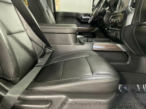 Used 2020 Chevrolet Silverado 1500 LT Trail Boss w/ Midnight Edition image 22