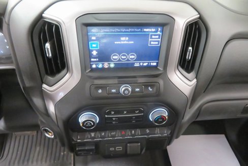 Used 2024 Chevrolet Silverado 2500 W/T image 15
