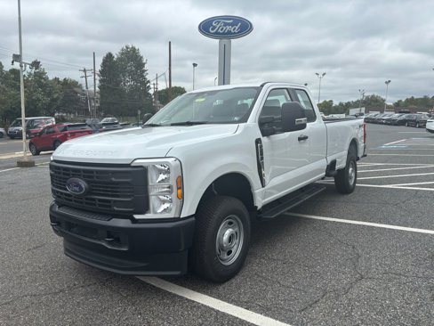 New 2025 Ford F250 XLT image 5