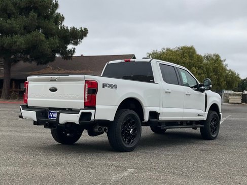 Used 2025 Ford F350 Lariat w/ Black Appearance Package image 6
