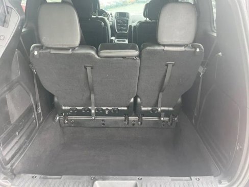 Used 2018 Dodge Grand Caravan GT image 16