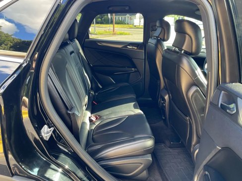 Used 2017 Lincoln MKC Premiere image 34
