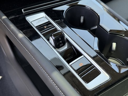 New 2025 Volkswagen Atlas SE image 19