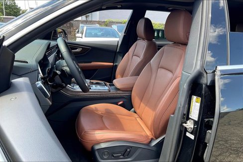 Certified 2025 Audi Q8 Premium Plus image 25