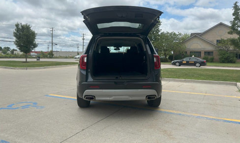 Used 2020 GMC Acadia SLE image 9