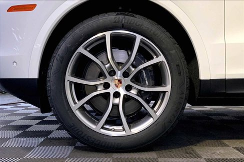 New 2026 Porsche Cayenne image 11