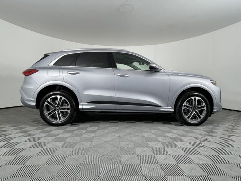 New 2025 Audi Q5 Premium Plus image 14