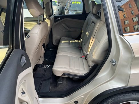 Used 2018 Ford Escape SEL image 19