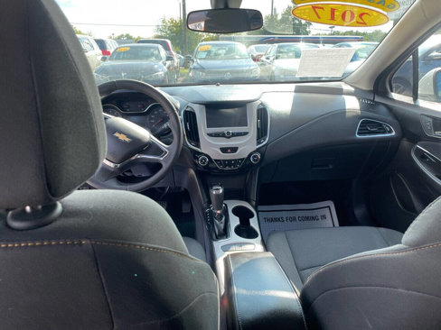 Used 2017 Chevrolet Cruze LS image 23