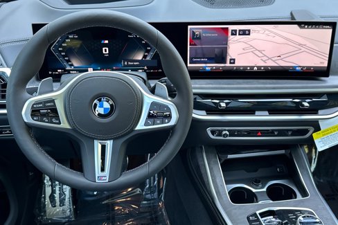 New 2026 BMW X7 M60i image 11