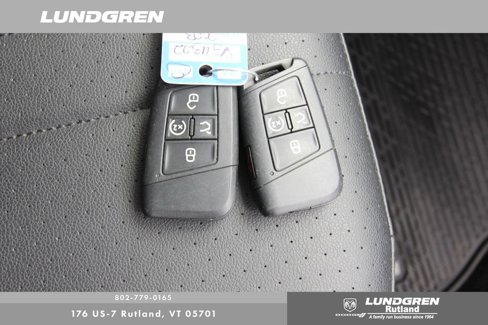 Used 2023 Volkswagen Tiguan SE image 24