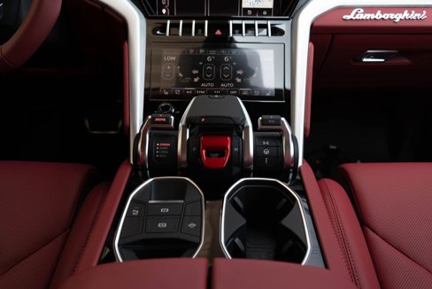 Used 2024 Lamborghini Urus S image 46