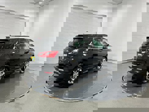 Used 2021 Chevrolet Equinox LT w/ Driver Convenience Package image 34