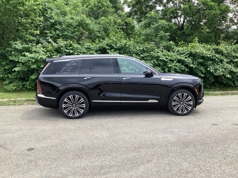 New 2026 Cadillac Vistiq Premium Luxury image 8