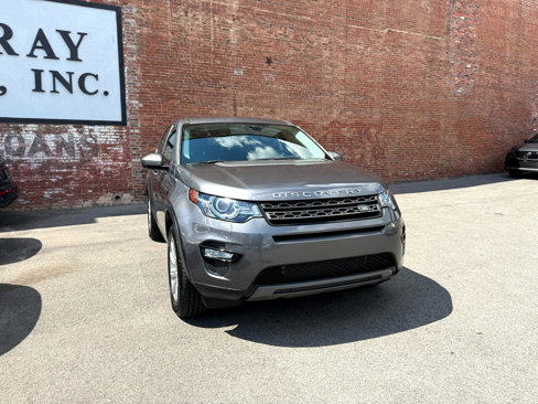 Used 2016 Land Rover Discovery Sport SE image 2