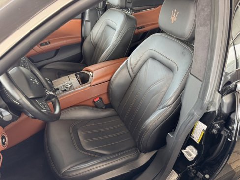 Used 2018 Maserati Quattroporte S GranLusso image 31