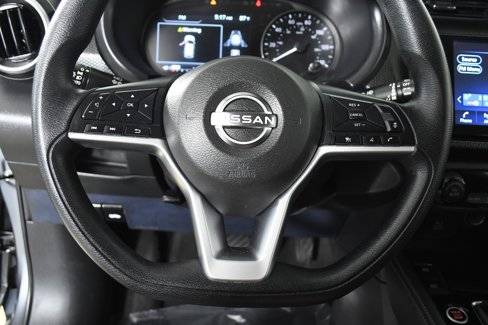 Used 2022 Nissan Kicks SV image 10